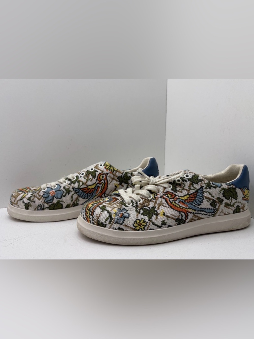 TORY BURCH Howell Court Cross-Stitch Sneakers CANING WITH BIRDS US 8B